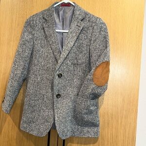 Boys blazer age 12 worn for Xmas pictures. Brown suede elbow patch